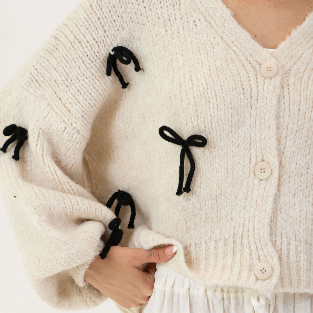 Letizia | Cárdigan oversize con mini lazos